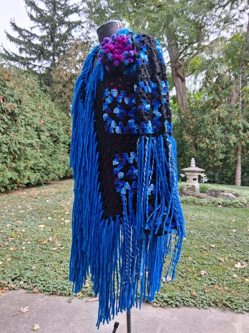 Black and Blue Fringe Granny Square Sweater Size L/XL - Picture 8 of 14